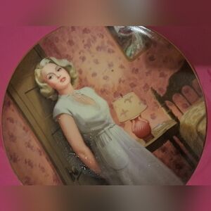 Lana Turner decorative plate. W.S. GEORGE plate Collection